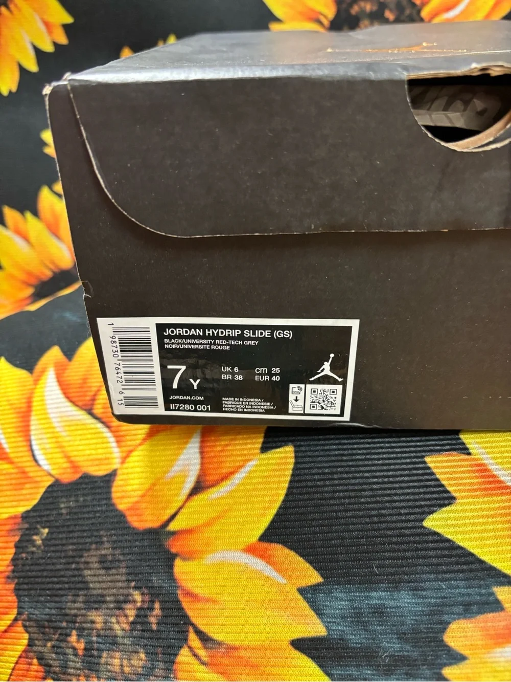Men’s NWT Jordan slides Sz 7Y